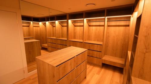 C764.MP4.17_4_40_40Stil001